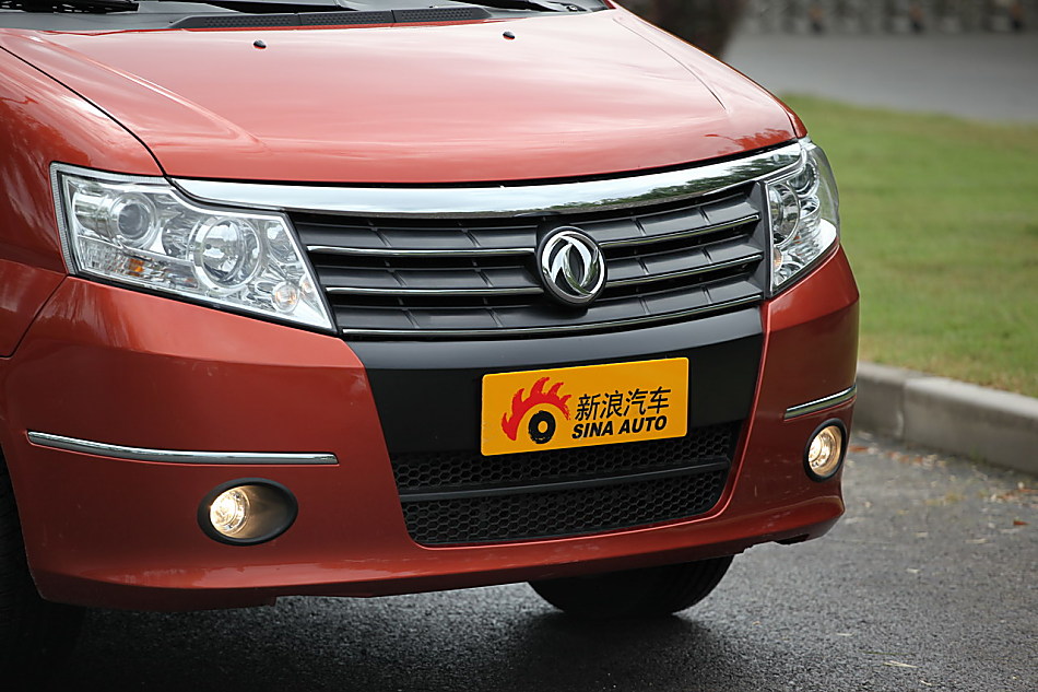 郑州日产帅客图片