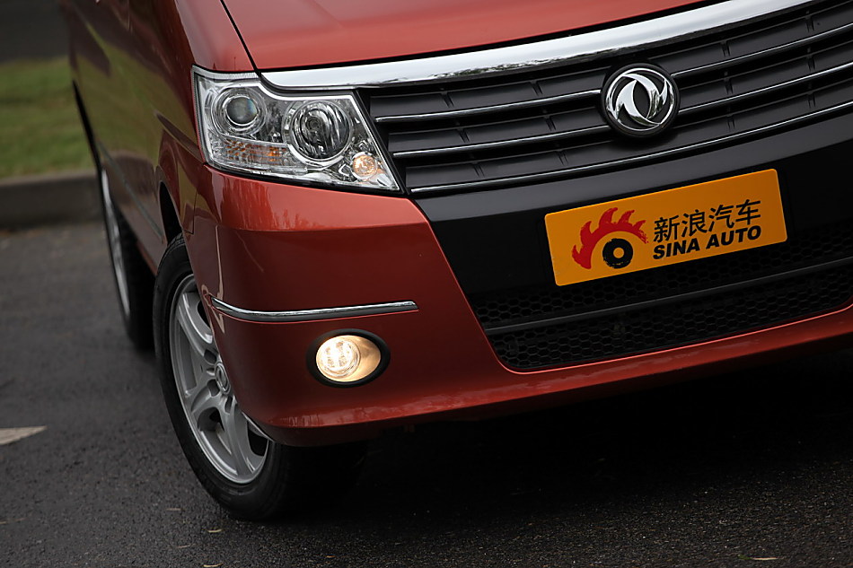 郑州日产帅客图片