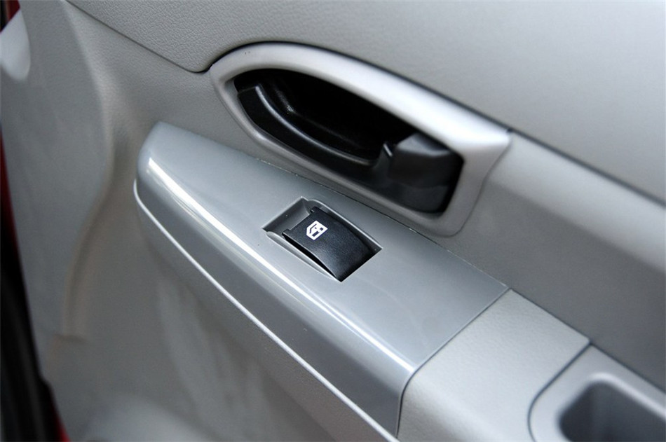 2013款 1.5L MT 手动舒适型7座 座椅空间