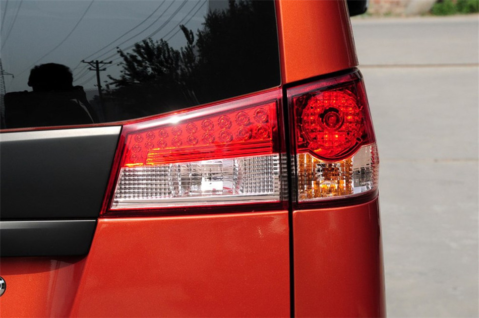 2013款 1.5L MT 手动舒适型7座 其他