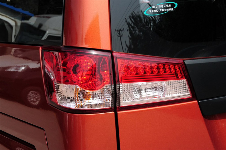 2013款 1.5L MT 手动舒适型7座 其他