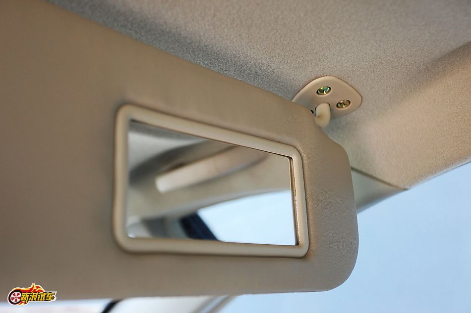 比亚迪G3手动豪雅型GLX-i内饰图片