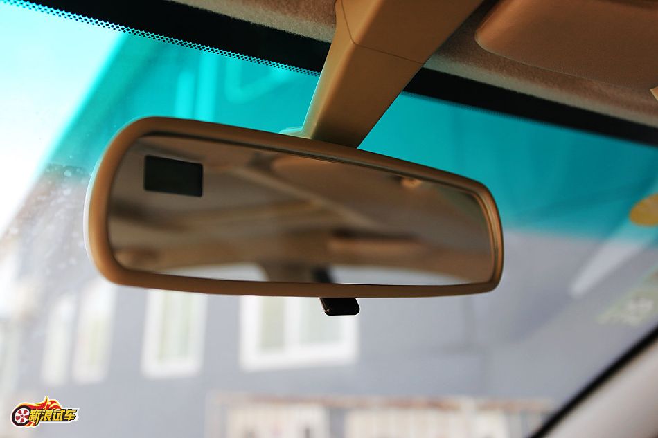 比亚迪G3手动豪雅型GLX-i内饰图片