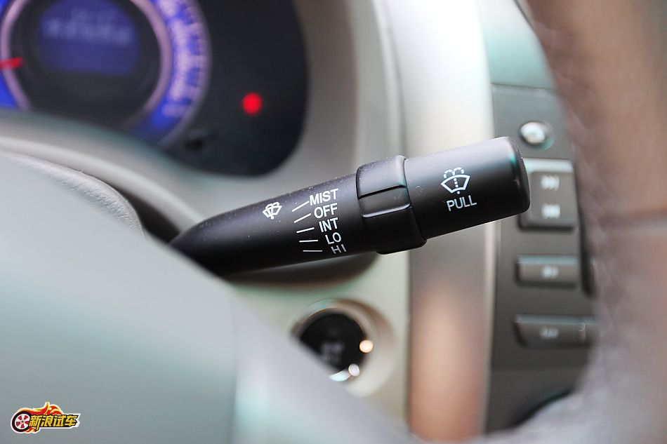 比亚迪G3手动豪雅型GLX-i内饰图片