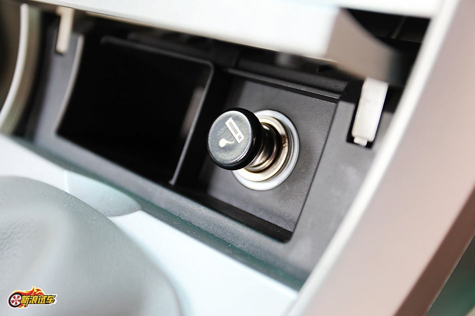 比亚迪G3手动豪雅型GLX-i内饰图片