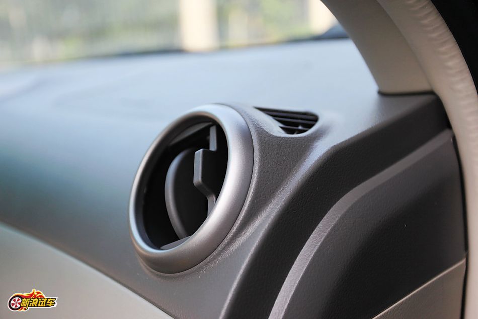 比亚迪G3手动豪雅型GLX-i内饰图片
