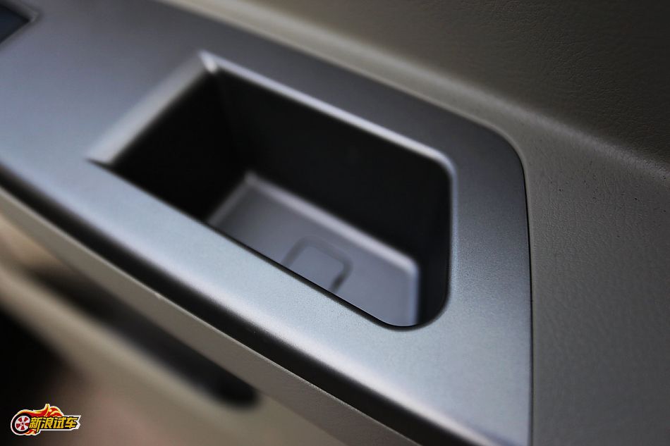 比亚迪G3手动豪雅型GLX-i内饰图片