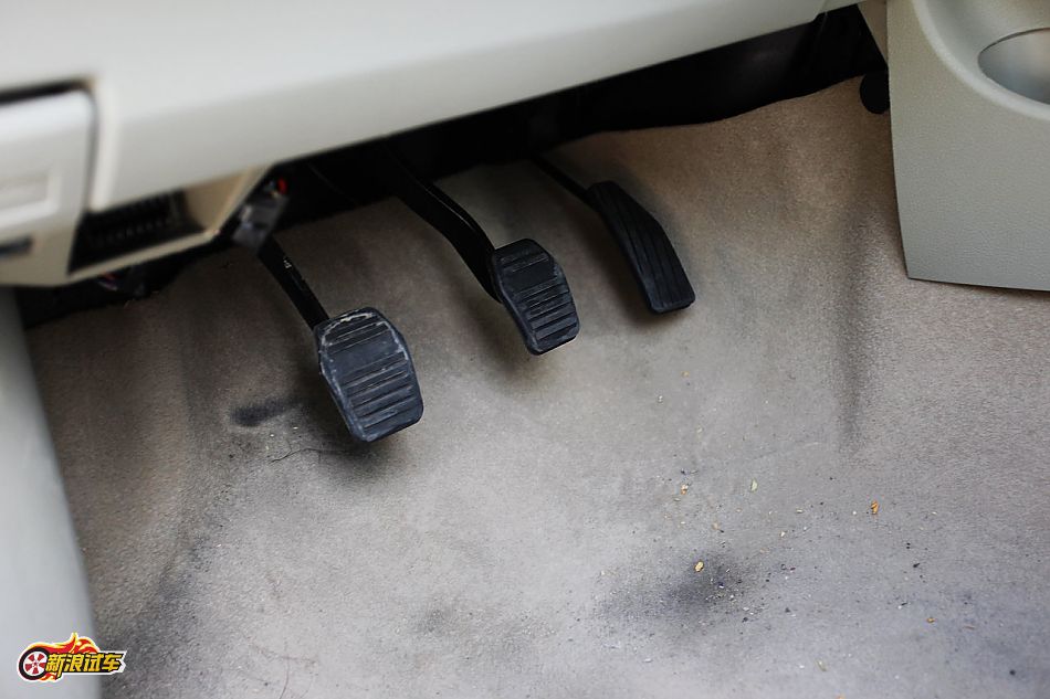 比亚迪G3手动豪雅型GLX-i内饰图片