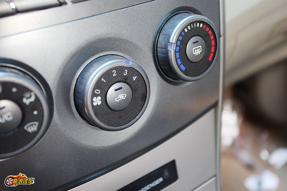 比亚迪G3手动豪雅型GLX-i内饰图片