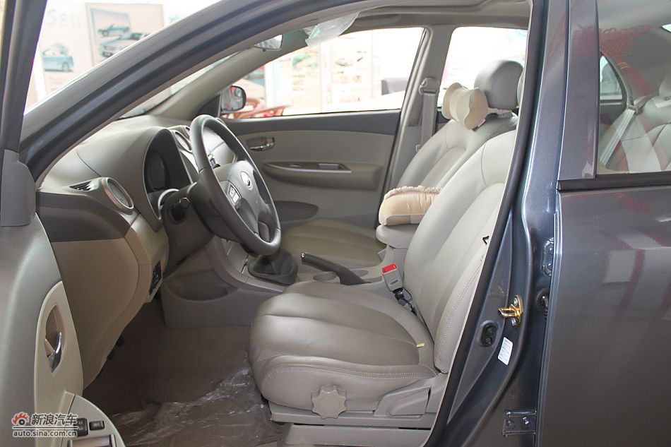 内饰及内部细节