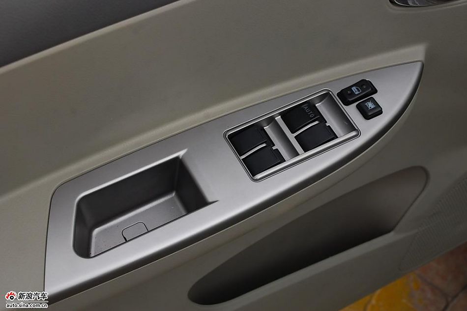 比亚迪G3实拍图-内饰