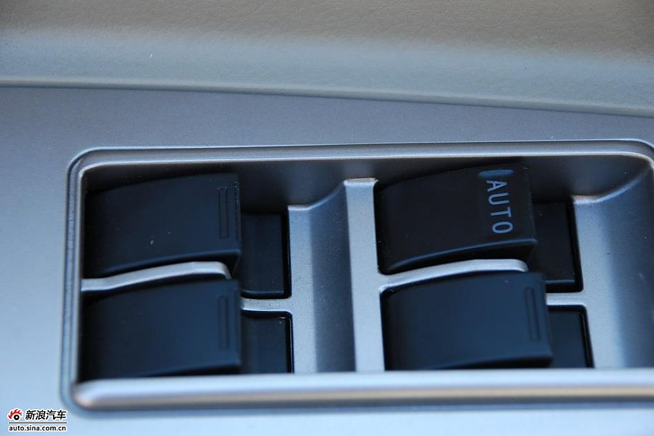 比亚迪G3实拍图-内饰