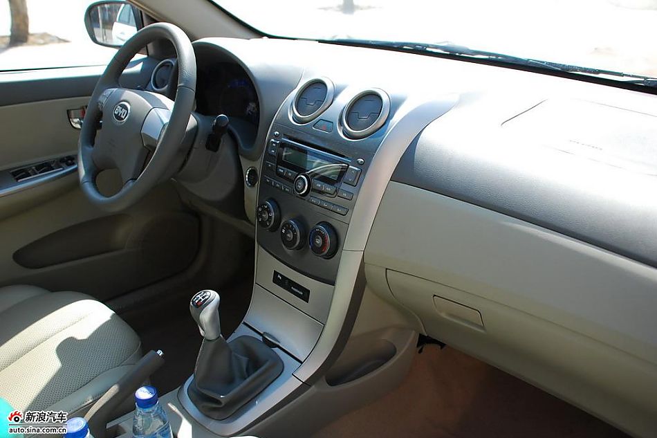 比亚迪G3实拍图-内饰