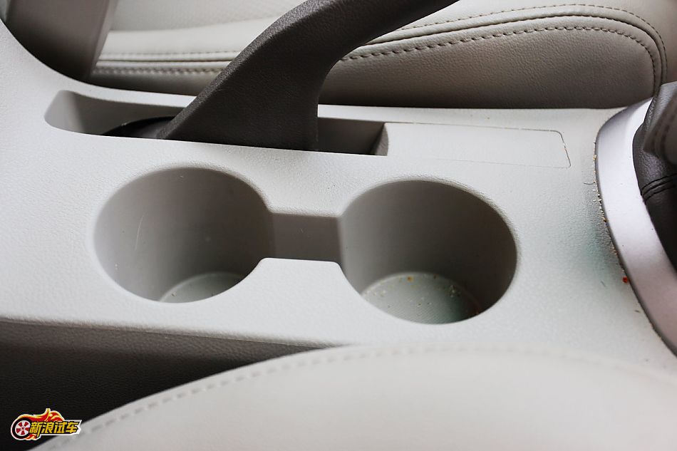 比亚迪G3手动豪雅型GLX-i内饰图片