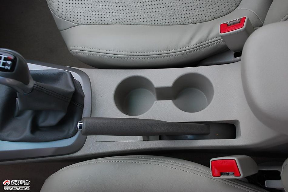比亚迪G3实拍图-内饰