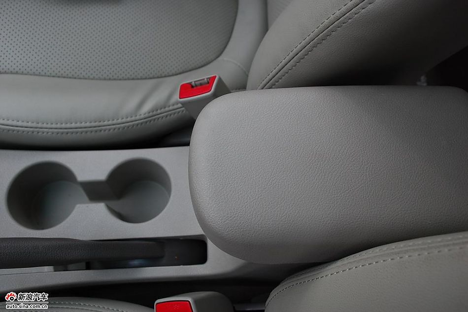比亚迪G3实拍图-内饰
