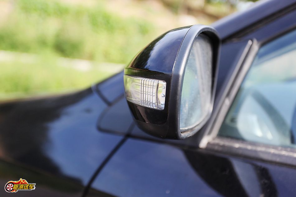 比亚迪G3手动豪雅型GLX-i外观图片