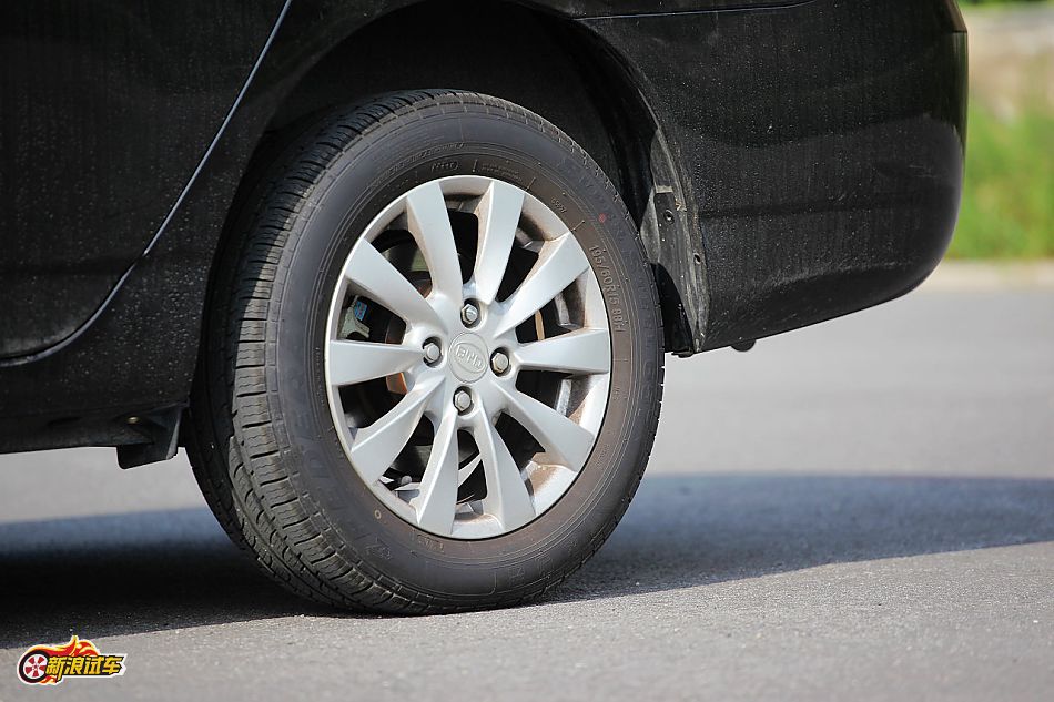 比亚迪G3手动豪雅型GLX-i外观图片