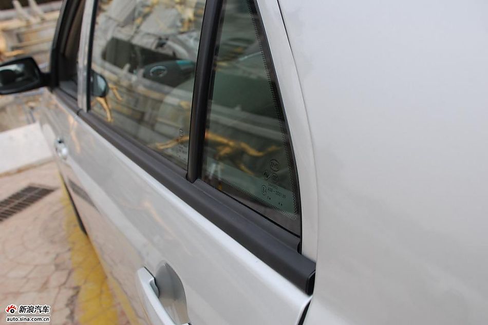 比亚迪G3实拍图-内饰