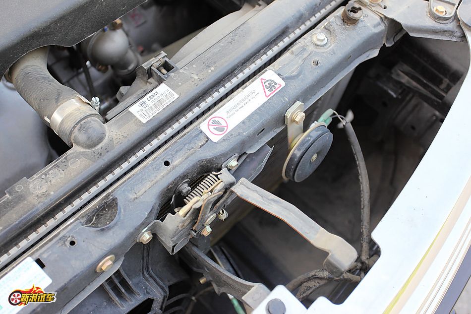 比亚迪G3手动豪雅型GLX-i引擎图片