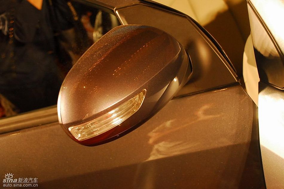 比亚迪G3上市现场新车图