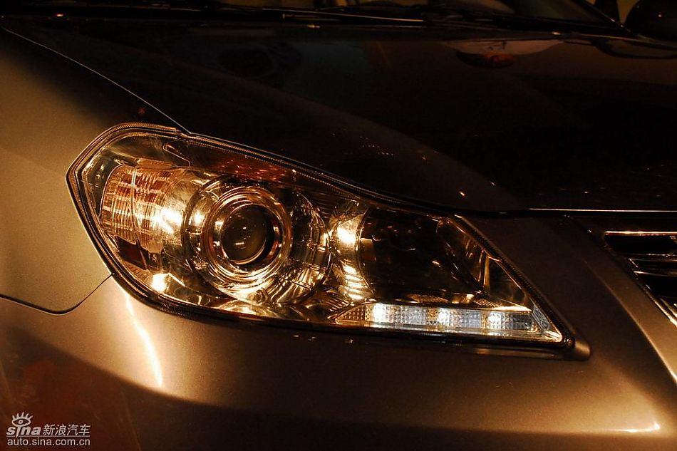 比亚迪G3上市现场新车图