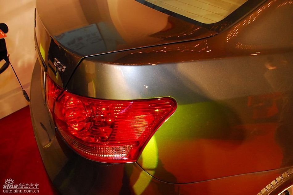 比亚迪G3上市现场新车图