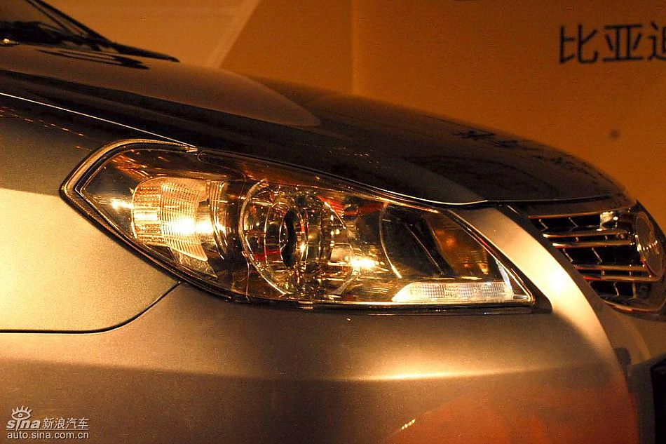 比亚迪G3上市现场新车图