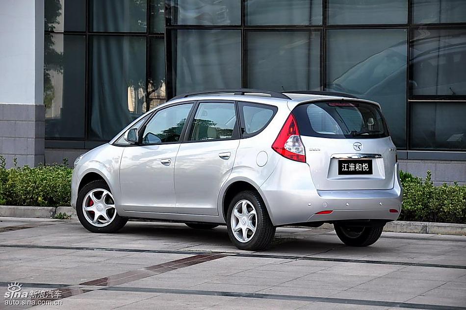 江淮和悦MPV实拍图外观