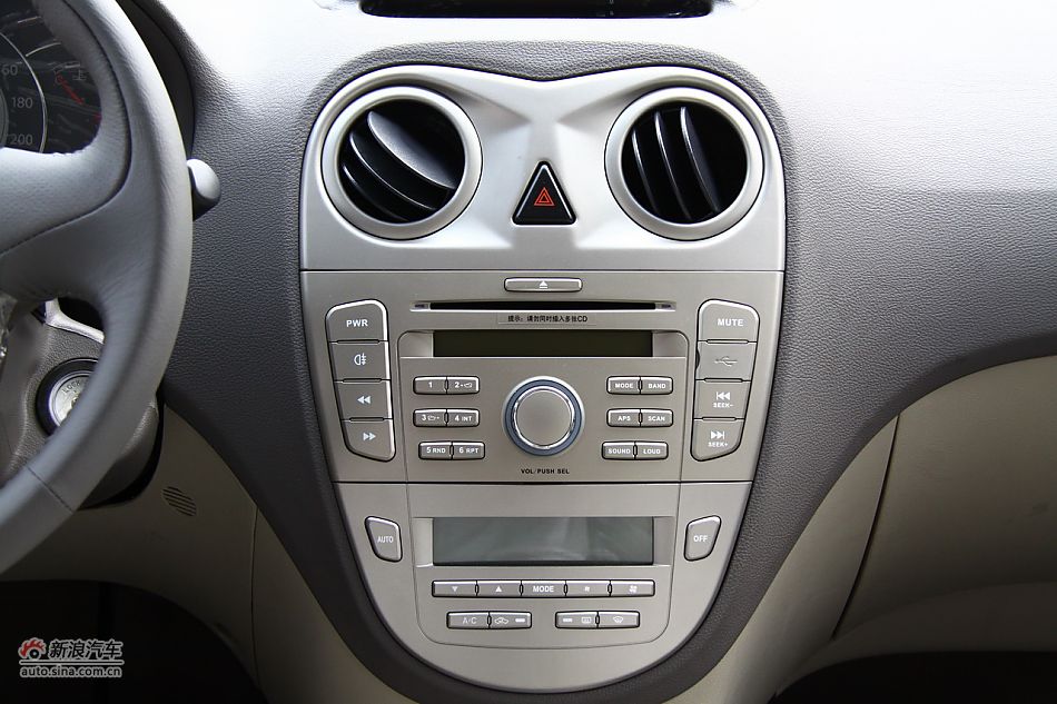 2011款和悦RS1.8L手动豪华5座版