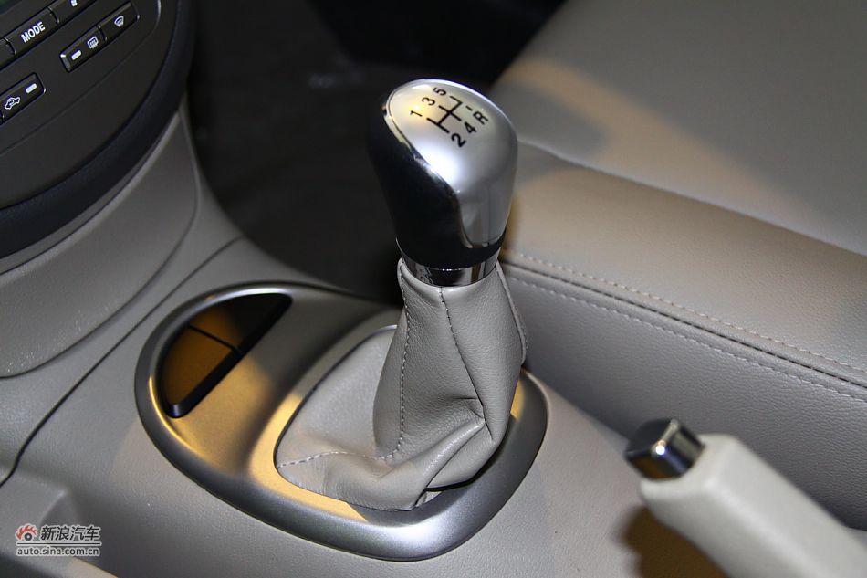 2011款和悦RS1.8L手动尊逸7座版