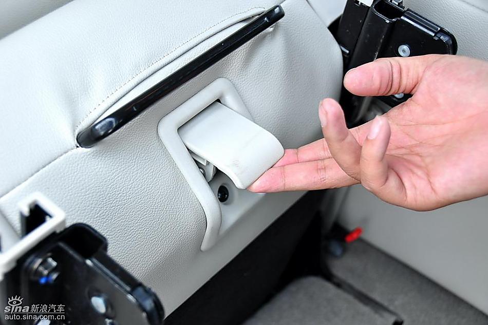 江淮和悦MPV实拍图内饰