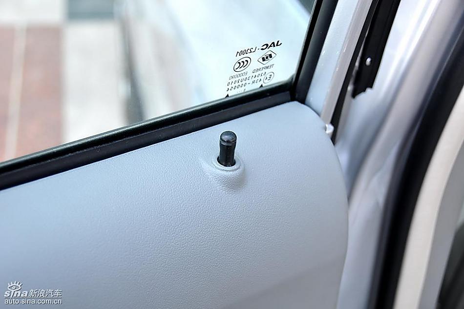 江淮和悦MPV实拍图内饰