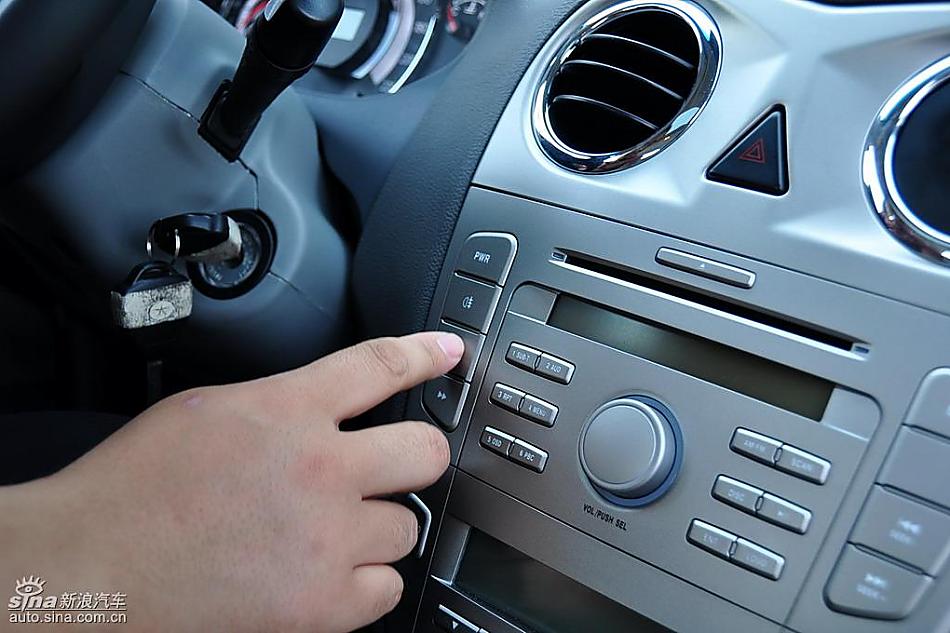 江淮和悦MPV实拍图内饰