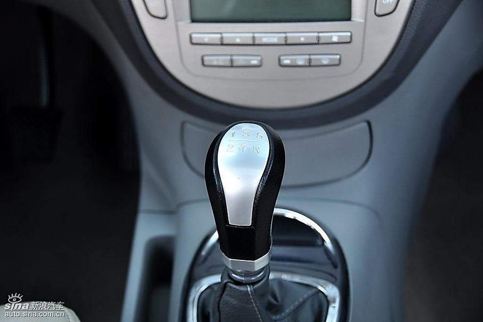 江淮和悦MPV实拍图内饰