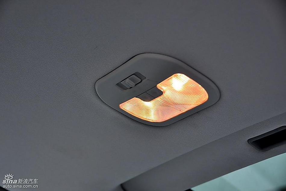 江淮和悦MPV实拍图内饰