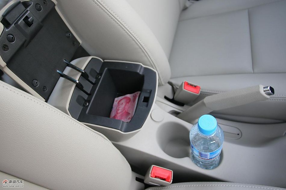 和悦RS内饰及细节