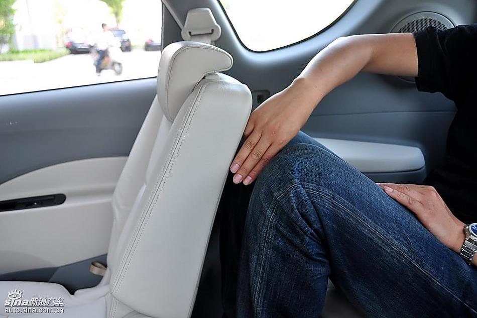 江淮和悦MPV实拍图内饰