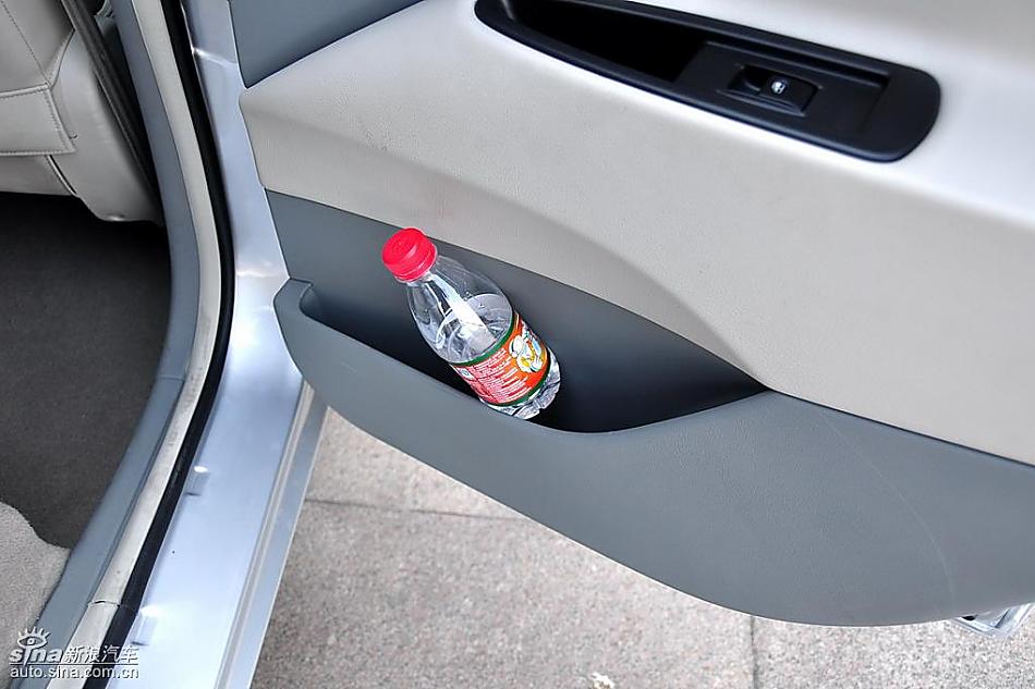 江淮和悦MPV实拍图内饰