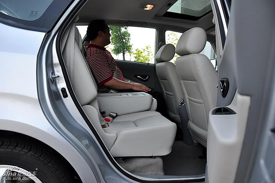 江淮和悦MPV实拍图内饰