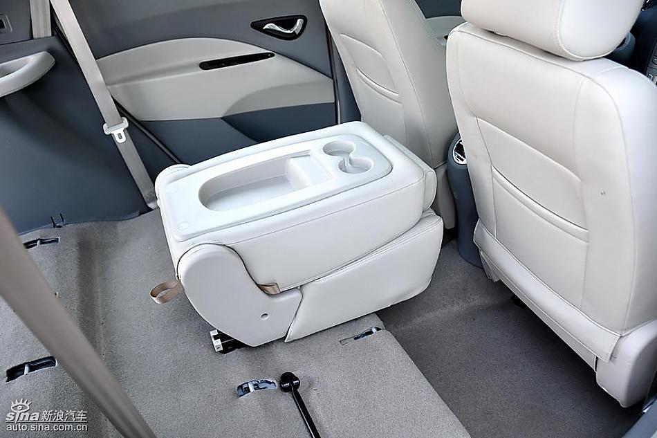 江淮和悦MPV实拍图内饰