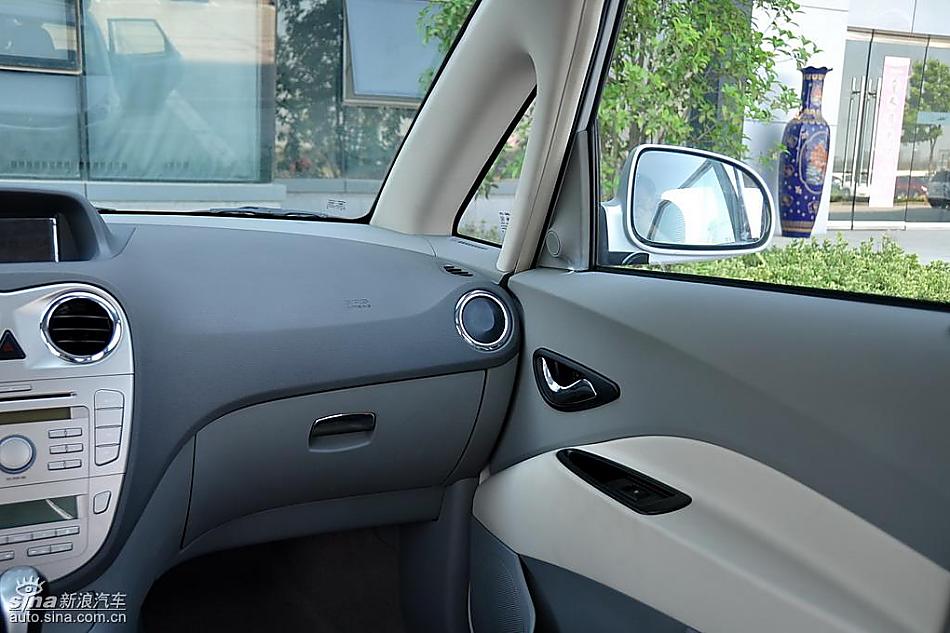 江淮和悦MPV实拍图内饰