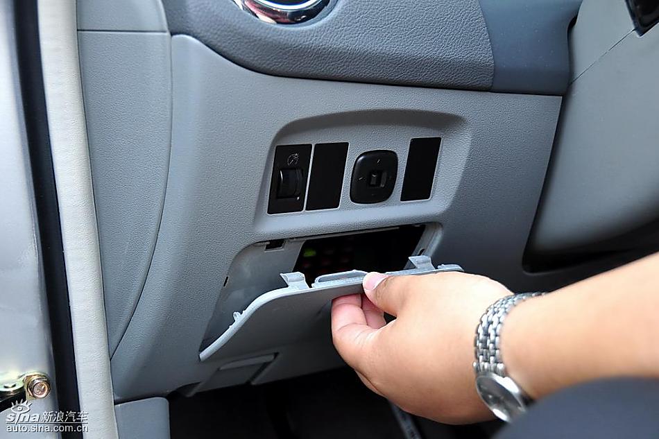 江淮和悦MPV实拍图内饰