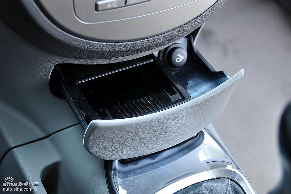 江淮和悦MPV实拍图内饰