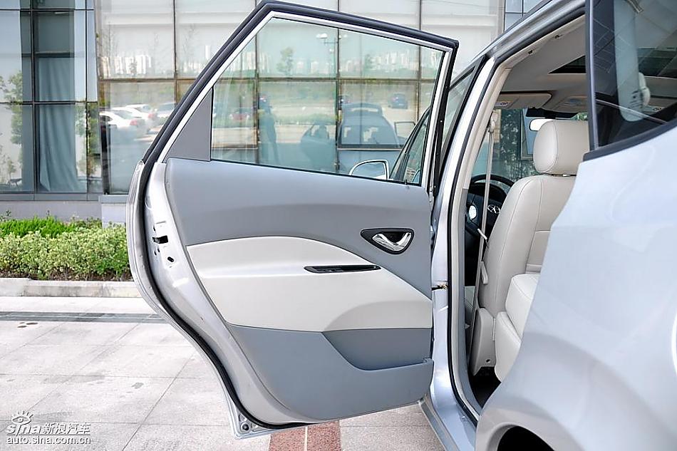 江淮和悦MPV实拍图内饰