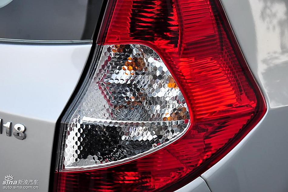 江淮和悦MPV实拍图细节