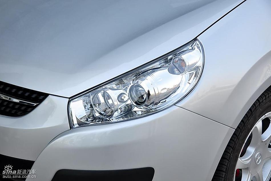 江淮和悦MPV实拍图细节