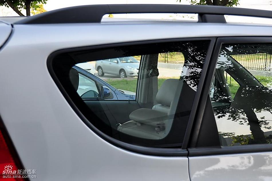 江淮和悦MPV实拍图细节