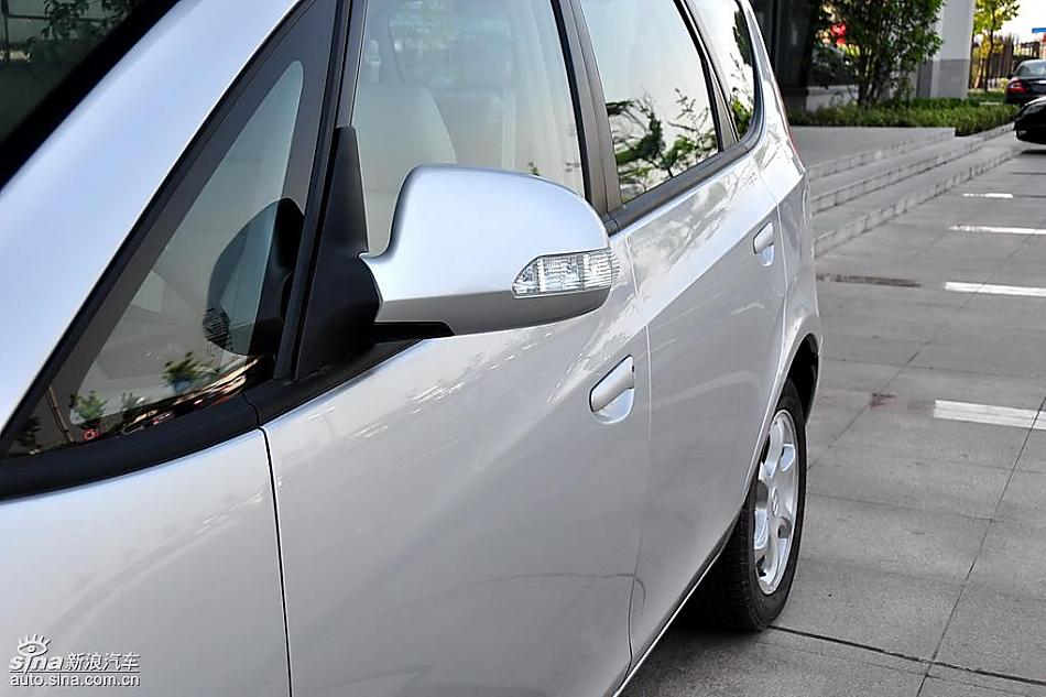 江淮和悦MPV实拍图细节