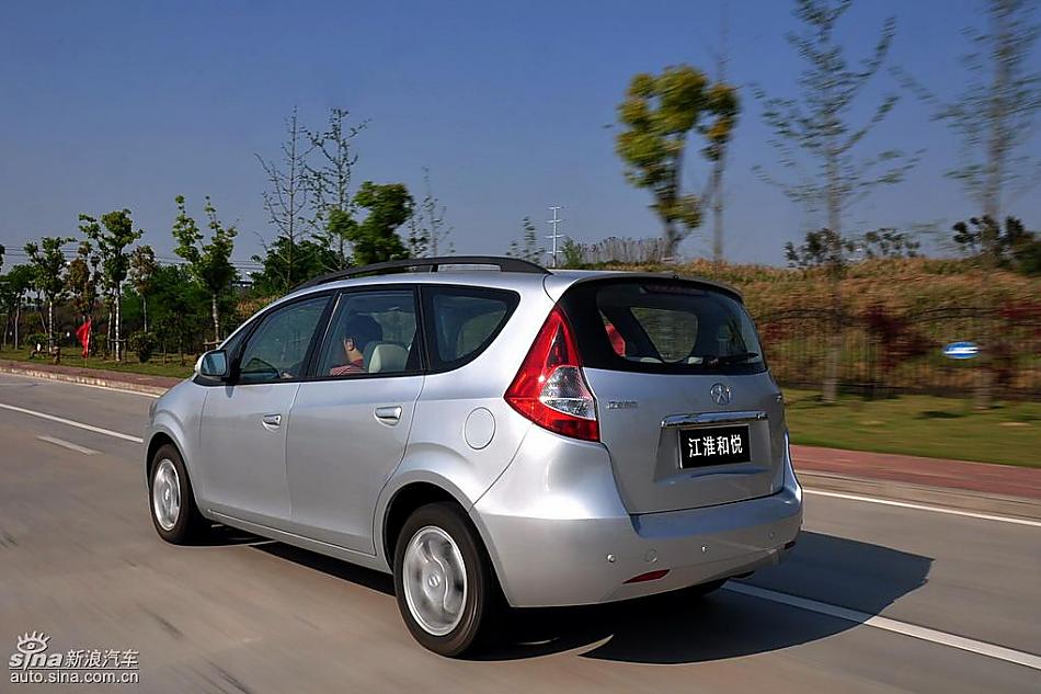 江淮和悦MPV试驾实拍图